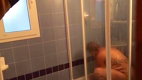 meine frau beim duschen heimlich gefilmt - free porn video
