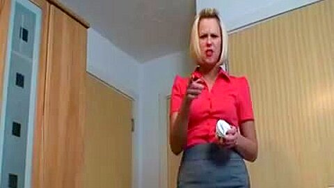 Frau erwischt dich beim wichsen - free porn video