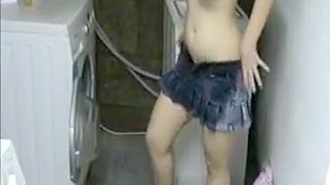 devote-schlampe - Vollgepisst - free porn video