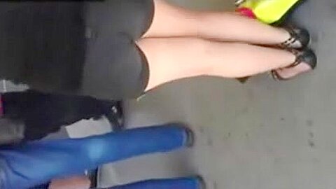 An Bushaltestelle angewichst! - free porn video