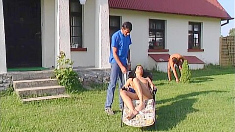 Mythische Schwanze Fur Laufige Schlampen! - Episode 2 - free porn video