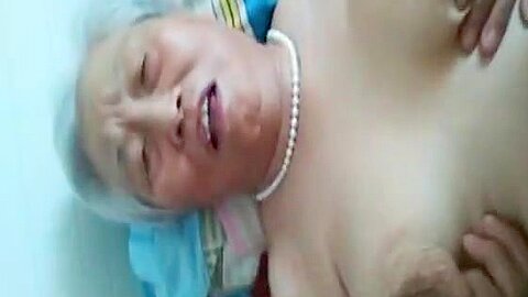 Chinesische Oma Prositute - free porn video