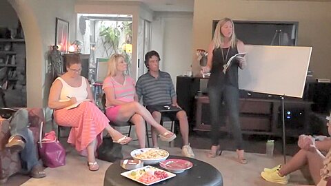 Sexy reife Frauen baumeln - free porn video