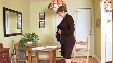 reife avec beau doigte - free porn video