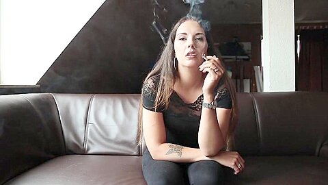 Yasmina beim rauchen gefilmt german - free porn video