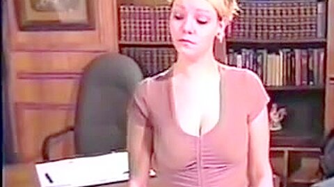 In seinem Büro verprügelt - free porn video