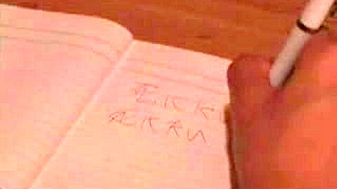 Japanische Mutter beim Wichsen des Neffen erwischt - free porn video