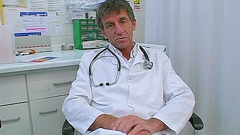 Dr. Dirty Perverse Pinkel Untersuchung mit Arschfick - free porn video