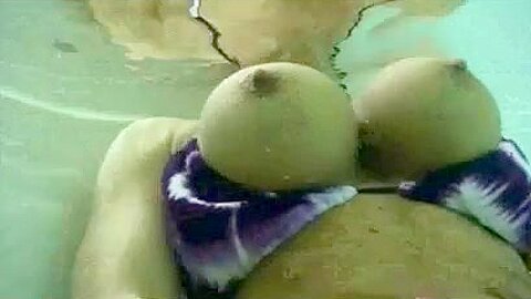 In der Claudius Therme in Koeln - free porn video