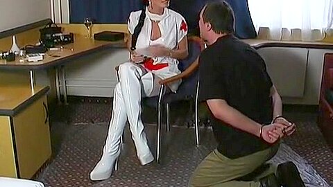 Carmen Rivera_Schwanz-und Eier-Qualen - free porn video