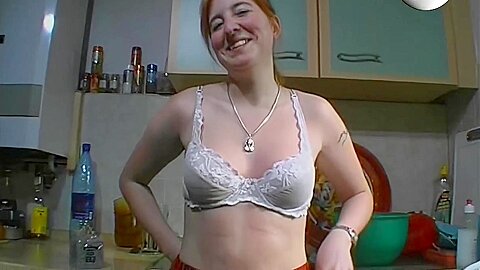 Zeig Mir Deine Kleinen Schoenen Geilen Titten Und Lass Mich - free porn video
