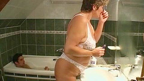 Fick Oma im Zimmer - free porn video