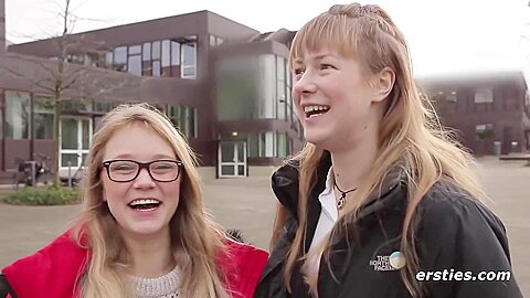 Deutsche Madels Vergnugen Sich In Einer Bibliothek In Berlin - free porn video