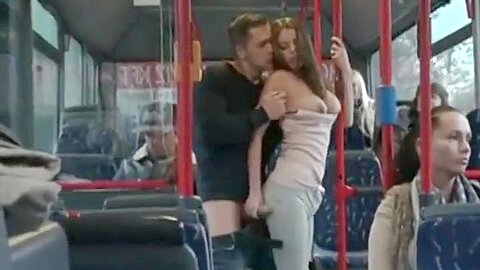 Sexo en el Bus - free porn video