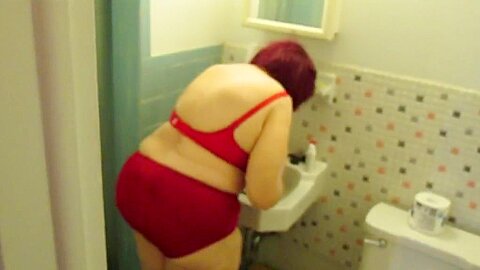 Tante Sue schminke sich - free porn video