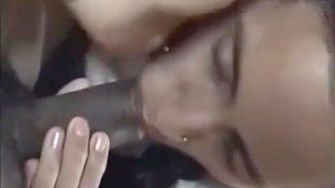 Desi Indian Ehepaar HoneyMoon geblasen und Anal gefickt - free porn video