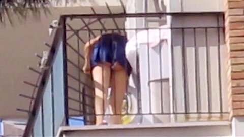 Upskirts von meinem sexy Nachbarn - free porn video
