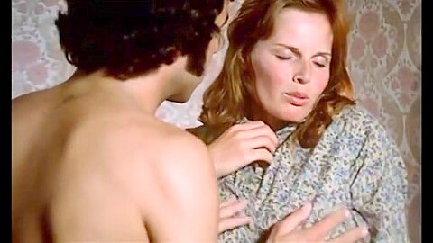 1974 Deutscher Pornoklassiker mit erstaunlicher Schönheit - russisches Audio - free porn video