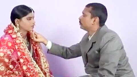 Desi Suhagraat erste Nacht - free porn video