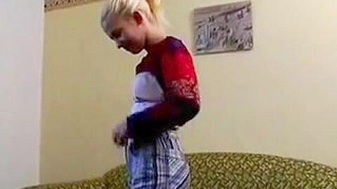 teen Banged von alten Jungs - free porn video