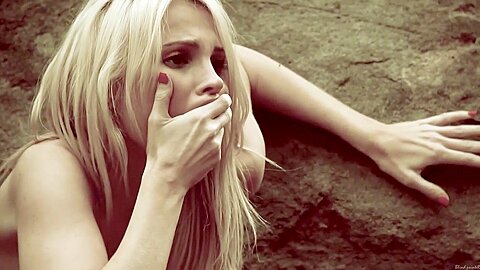 Monster im Wald (2012) Jacqui Holland - free porn video