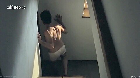 Die Tochter des Morders (2010) Sophie von Kessel - free porn video