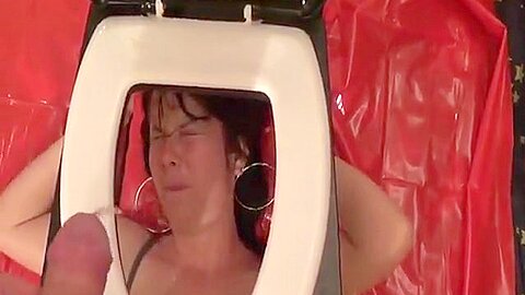 Toiletten-Sklavin, Schluck meine Pisse - free porn video