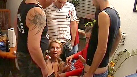 Mein 1. Gangbang - free porn video