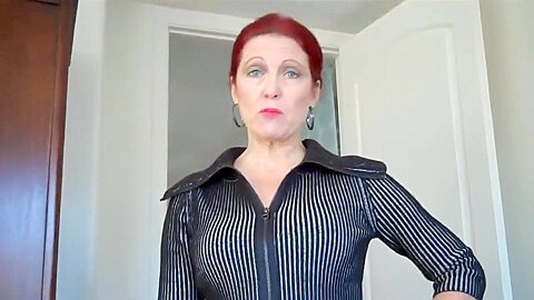 Red Milf Mistress Rollenspiel - free porn video