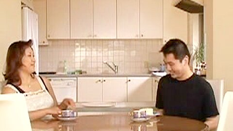 Japaner Mama und Junge 01 - free porn video