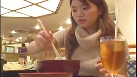 Unzucht im Liebeshotel und Abendessen mit Amateur-Girl - free porn video