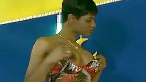 Short Hair Ebony Swarovski Fraulein Anal - free porn video
