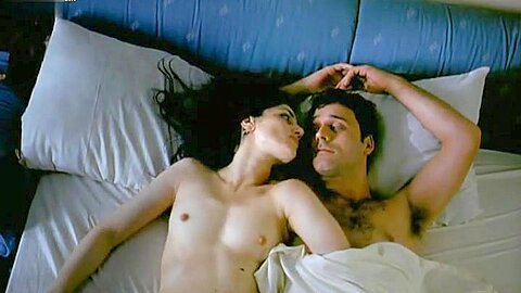 Ronit Elkabetz in später Ehe (2001) - free porn video