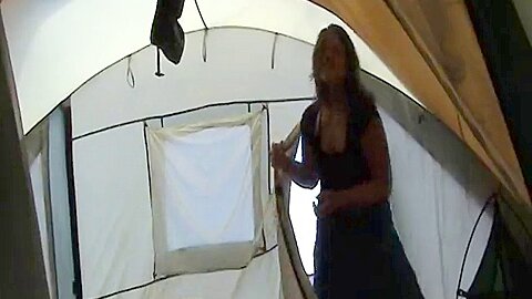 Sandra blasen im Zelt - free porn video