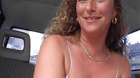 Sex Im Grossen Auto Jessy Ihr Erstes Mal - free porn video
