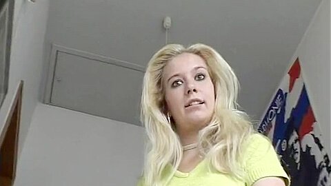 Blondine Und 2 Herren Die Pfaenden Wollen - Da Geht Doch Was - free porn video