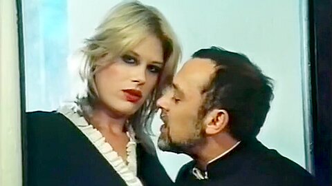 Herrin In Schwarzen Leder - free porn video