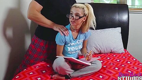 Kenze Reeves - Papa Ficken - free porn video