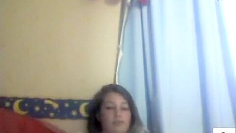 Heißes deutsches Mädchen hat cybersex mit ihrem Freund über skype - free porn video