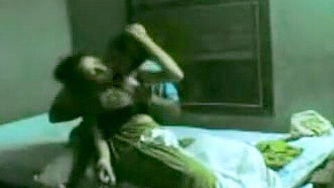 Desi College-student 18+ auf Versteckte Webcam - free porn video