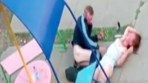 Betrunkenes paar in der öffentlichkeit - free porn video