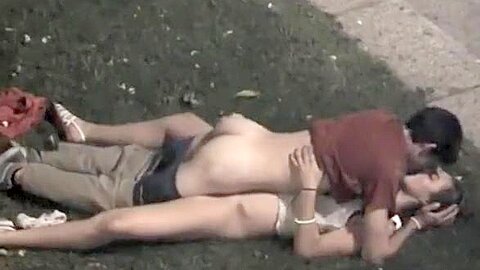 Junges geiles und betrunkenes paar erwischt - free porn video