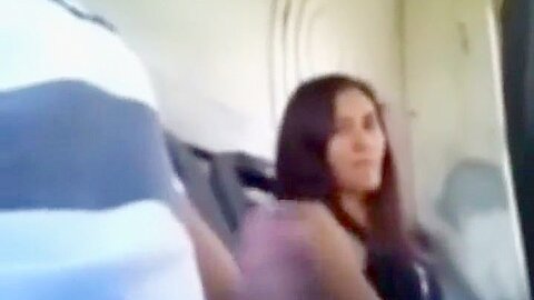 Nuttiges Mädchen hilft dem perversen fremden - free porn video