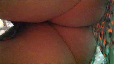 Blonde MILF unter dem Rock + Gesichtsbesamung - free porn video
