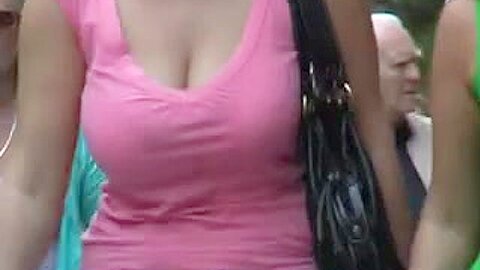ehrliche vollbusige milf in rosa top - free porn video