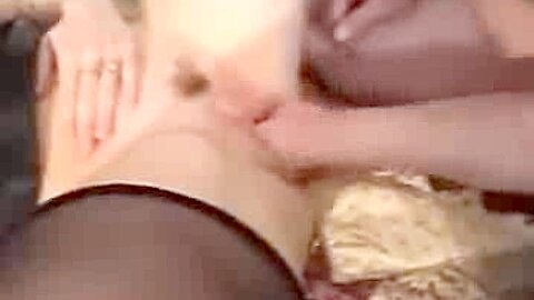 cuckold beobachtet seine Frau beim fisten - free porn video