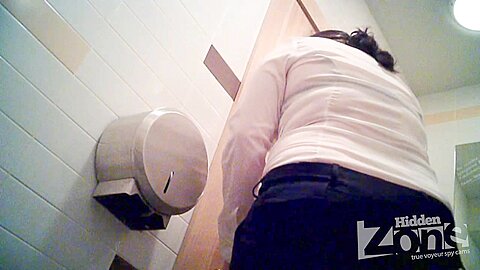 Versteckte Zone Cuties Toiletten versteckte kameras 16 - free porn video