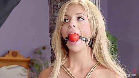 Verzweifelte Freundinnen Bondage Fantasie P2 - free porn video