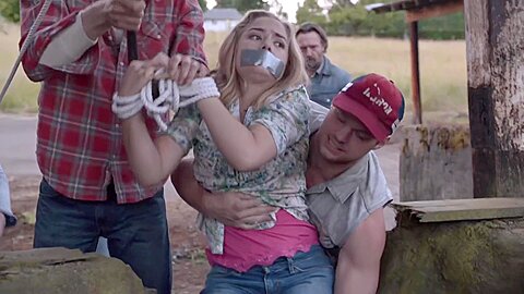 Maddie Hasson - Bondage im Fernsehen - free porn video