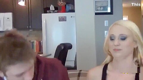 Perverse Grobe Schwester Geil Ihren Bruder Auf - free porn video